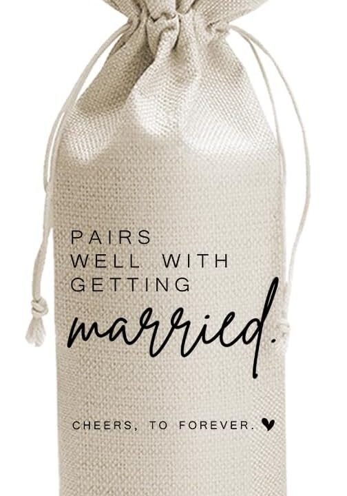 DOI-LANEE Wedding Wine Gift Bag Married Gifts for Bride Groom Bridal Shower Gifts Engagement Wedding Party Decorations Supplies Newlywed Honeymoon, 1 Pcs Burlap Wine Bottle Cover Bag - DL366