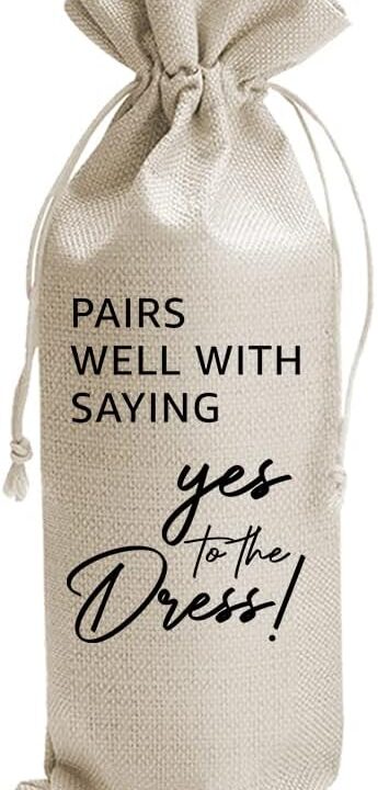 DOI-LANEE Bride Gifts Wine Bag, Present for Brides from Bridesmaid, Mr and Mrs Wedding Gift, Wine Bag for Bestie Friend, Engagement Gift, Wedding Party Decorations