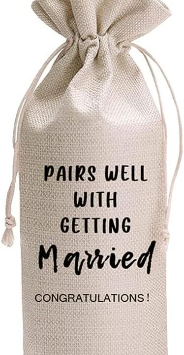 LANBAIHE Wedding Wine Bag,Linen Wine Gift Bag,Wedding Couples, Bride and Groom Gift,Wedding Gift,Reusable Wine Bag -Pairs Well With Getting Married
