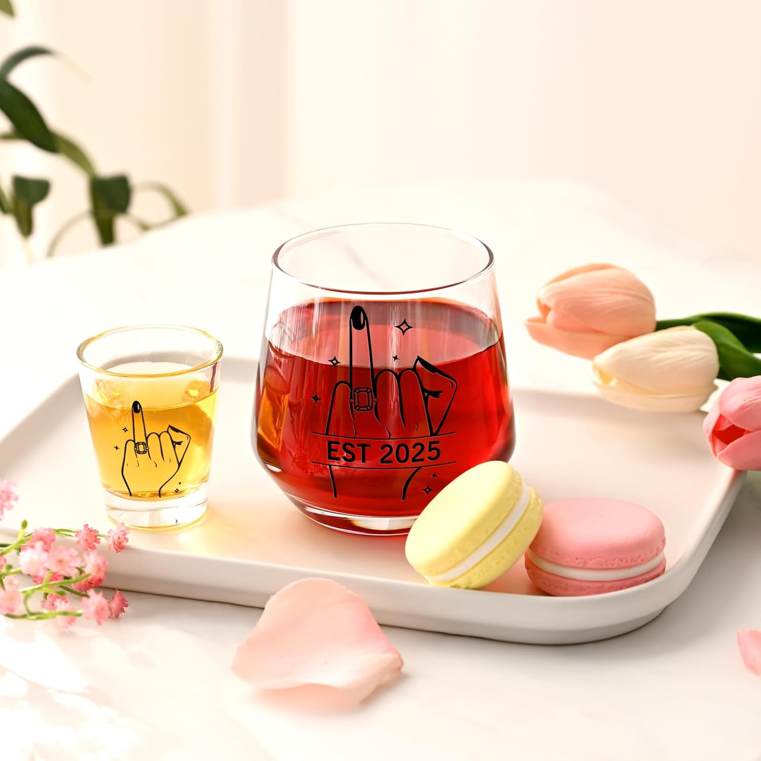 Futtumy Ring Finger Est 2025 Wine Glasses Set of 4, Wedding Gifts for Couples, Bridal Shower Gifts, Engagement Gift for Couples Bride Groom Mr. Mrs. His Hers Bride To Be