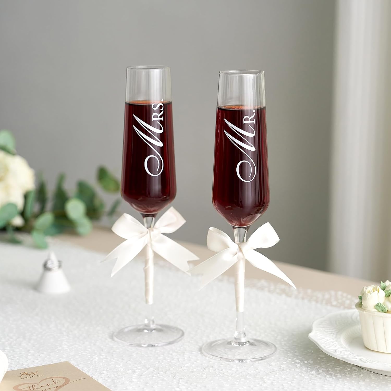 Mr. & Mrs. Champagne Flute Set – Elegant His and Hers Wedding Toasting Glasses for Celebrations, Bridal Shower Wedding Registry Gifts, Tall Wine Glasses for Bride and Groom