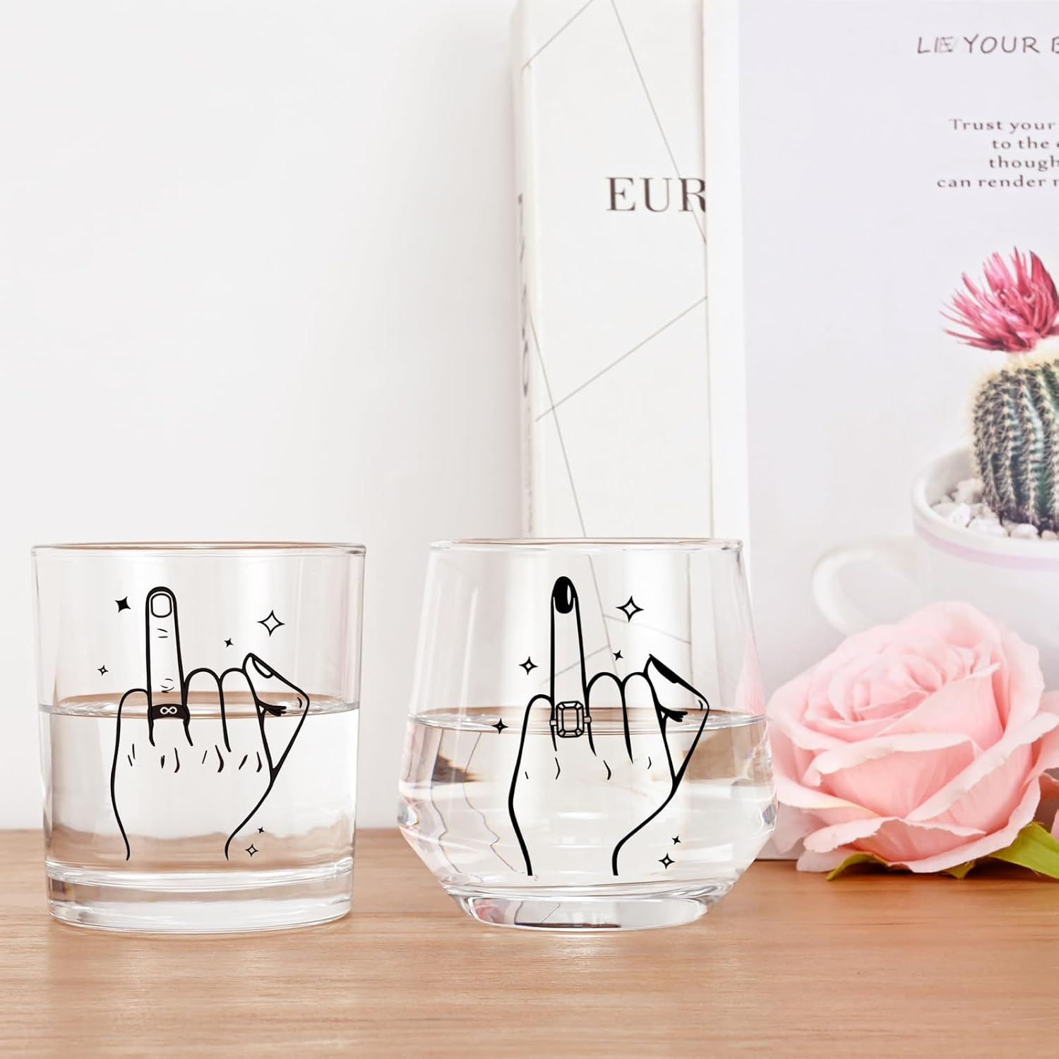 Futtumy Ring Finger Wine Glasses and Whisky Glasses, Wedding Gifts for Couples, Bridal Shower Gifts, Engagement Gift, Bride and Groom Gift, Engagement Present for Couples Mr. Mrs. His Hers