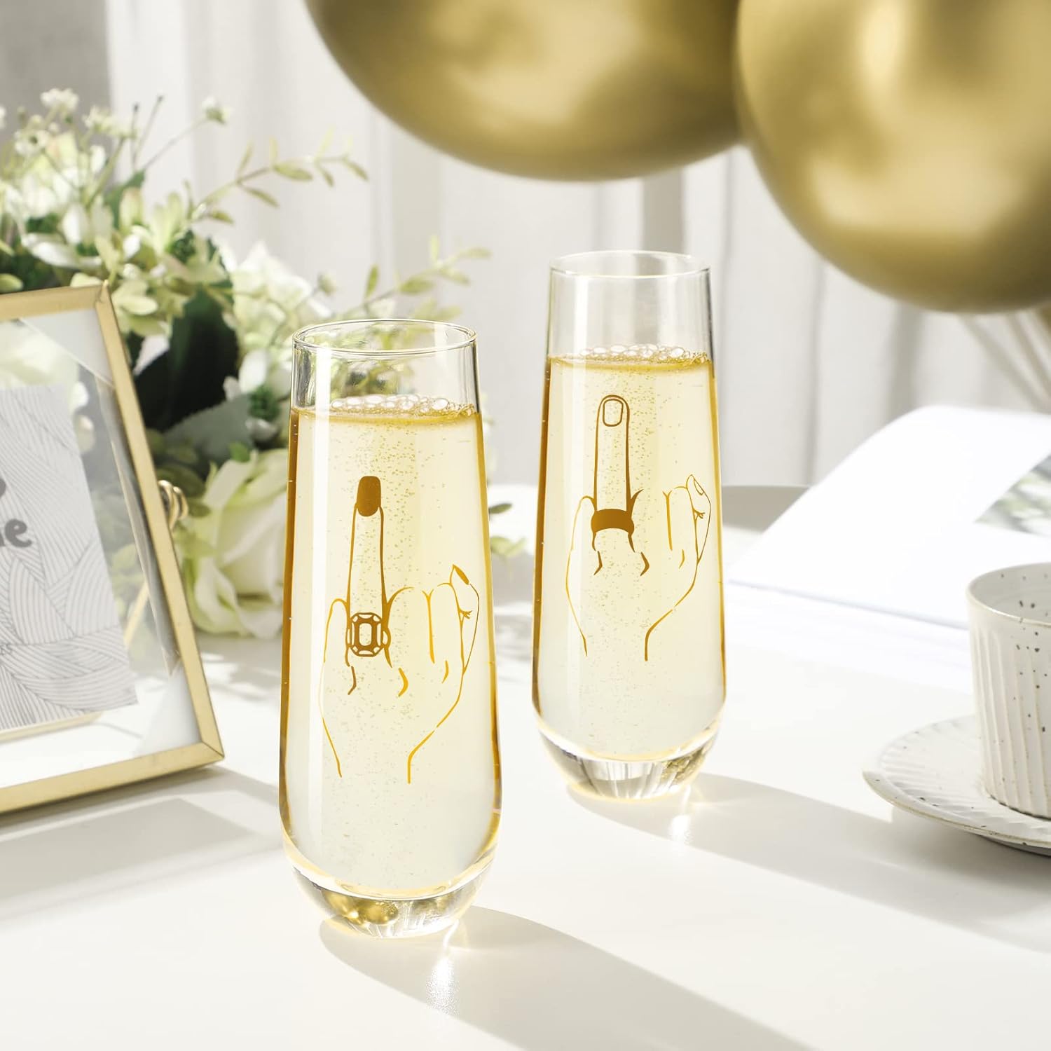 2 Pieces Wedding Champagne Glasses – Bride Ring Finger Wine Glass, Funny Mr and Mrs Gift for Bride Groom – 9.8 oz Engagement Wine Glasses