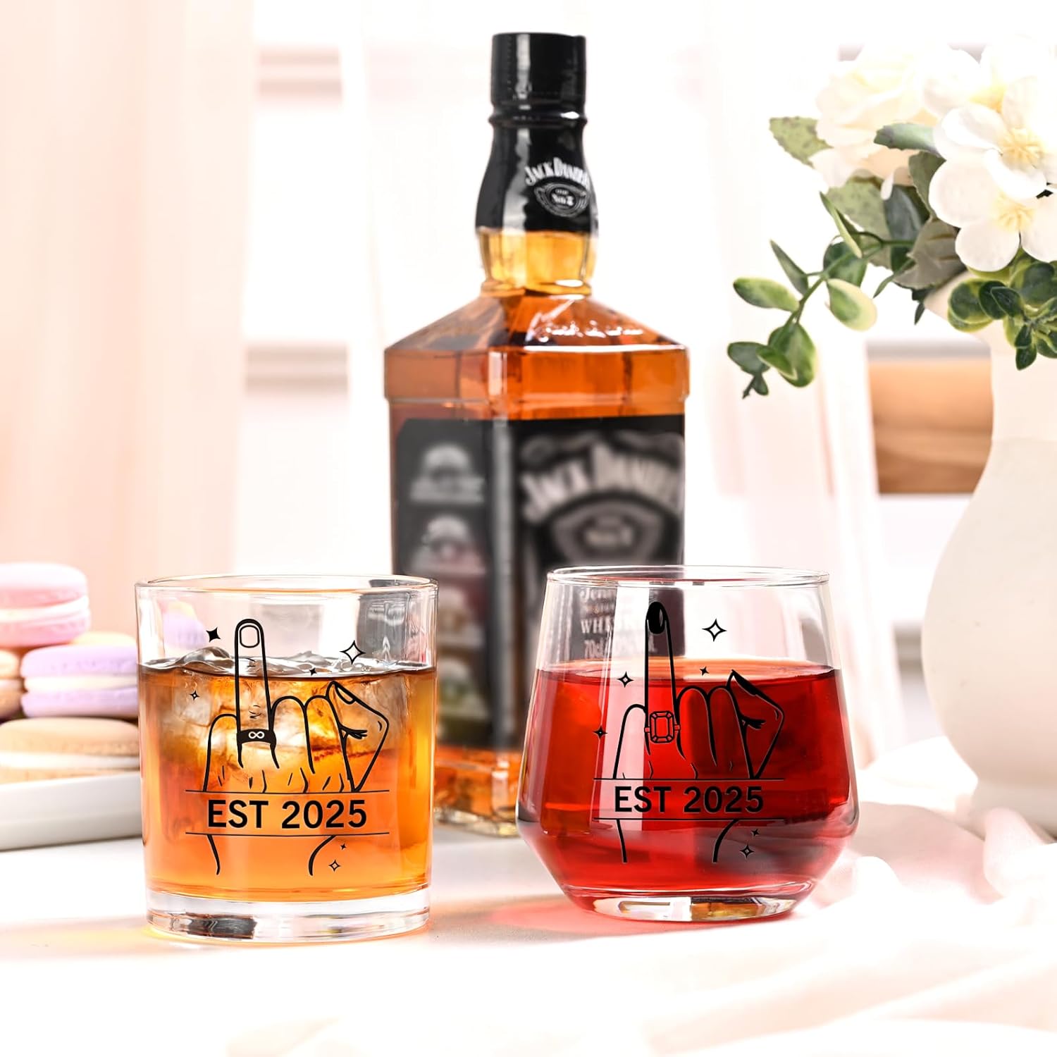 Futtumy Ring Finger Est 2025 Wine Glasses Set of 4, Wedding Gifts for Couples, Bridal Shower Gifts, Engagement Gift for Couples Bride Groom Mr. Mrs. His Hers Bride To Be