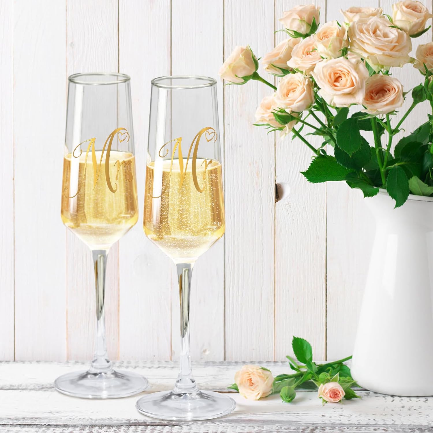 Mr and Mrs Champagne Flutes Set of 2, Elegant Crystal Engagement Gifts for Couples, Bridal Shower Gifts, Lead-Free Champagne Glass 8.5oz/250ml