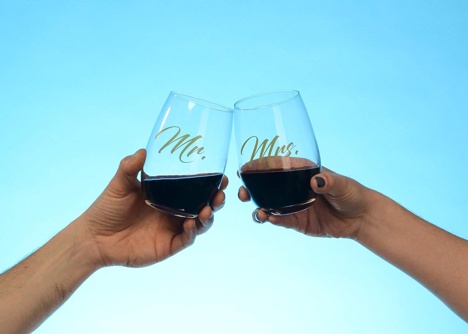 LUXLOVE – Mr. and Mrs. Tumbler Wine Glasses Set for Couples. Includes a Mr. and Mrs. Wine Stopper and Gift Box. A Great Gift For Weddings, Bridal Shower, Engagement, or Anniversary.
