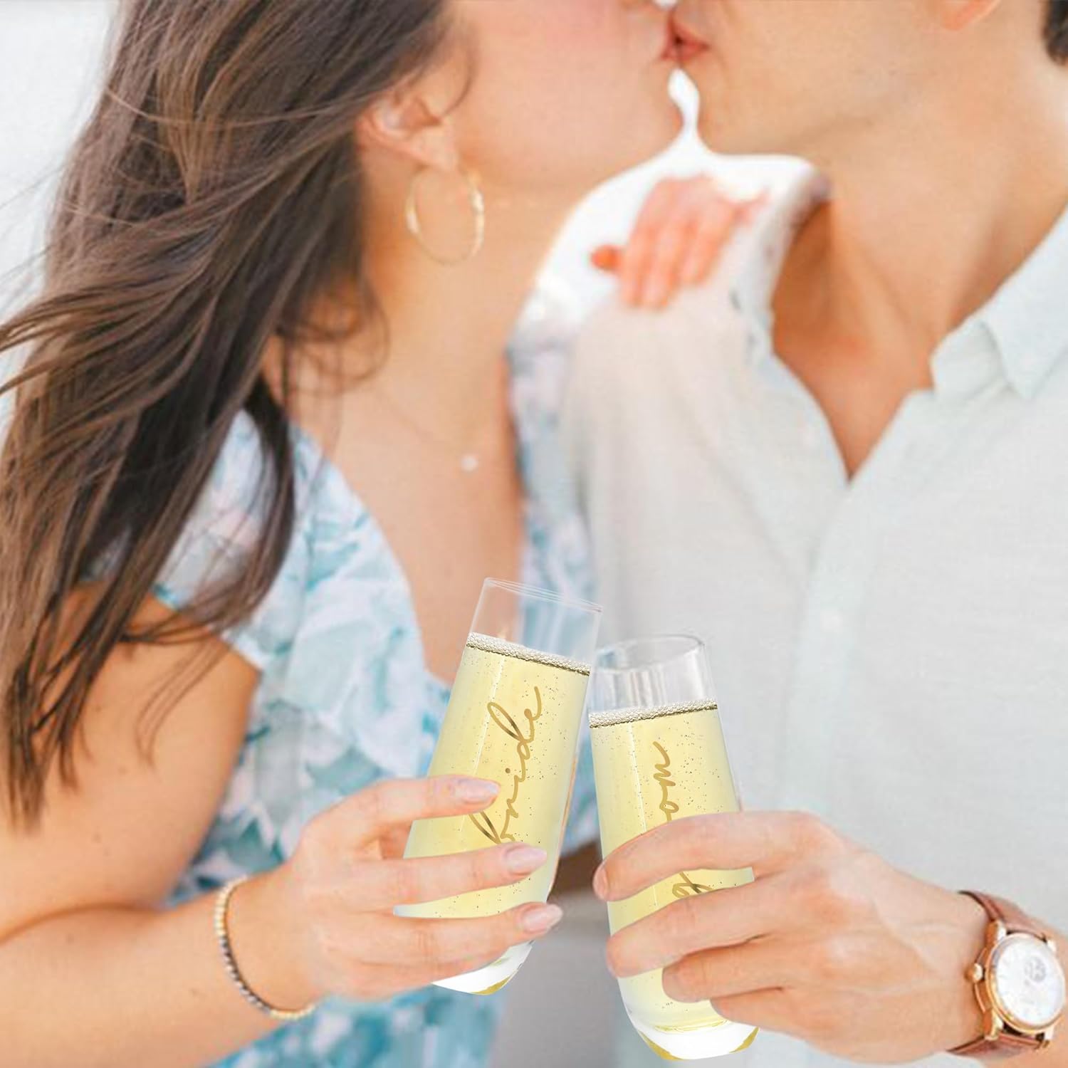 LADY&HOME Bride and Groom Stemless Champagne Flutes Set of 2, 10oz Mr and Mrs Champagne Glasses for Wedding Newlyweds Engagement(Bride and Groom)