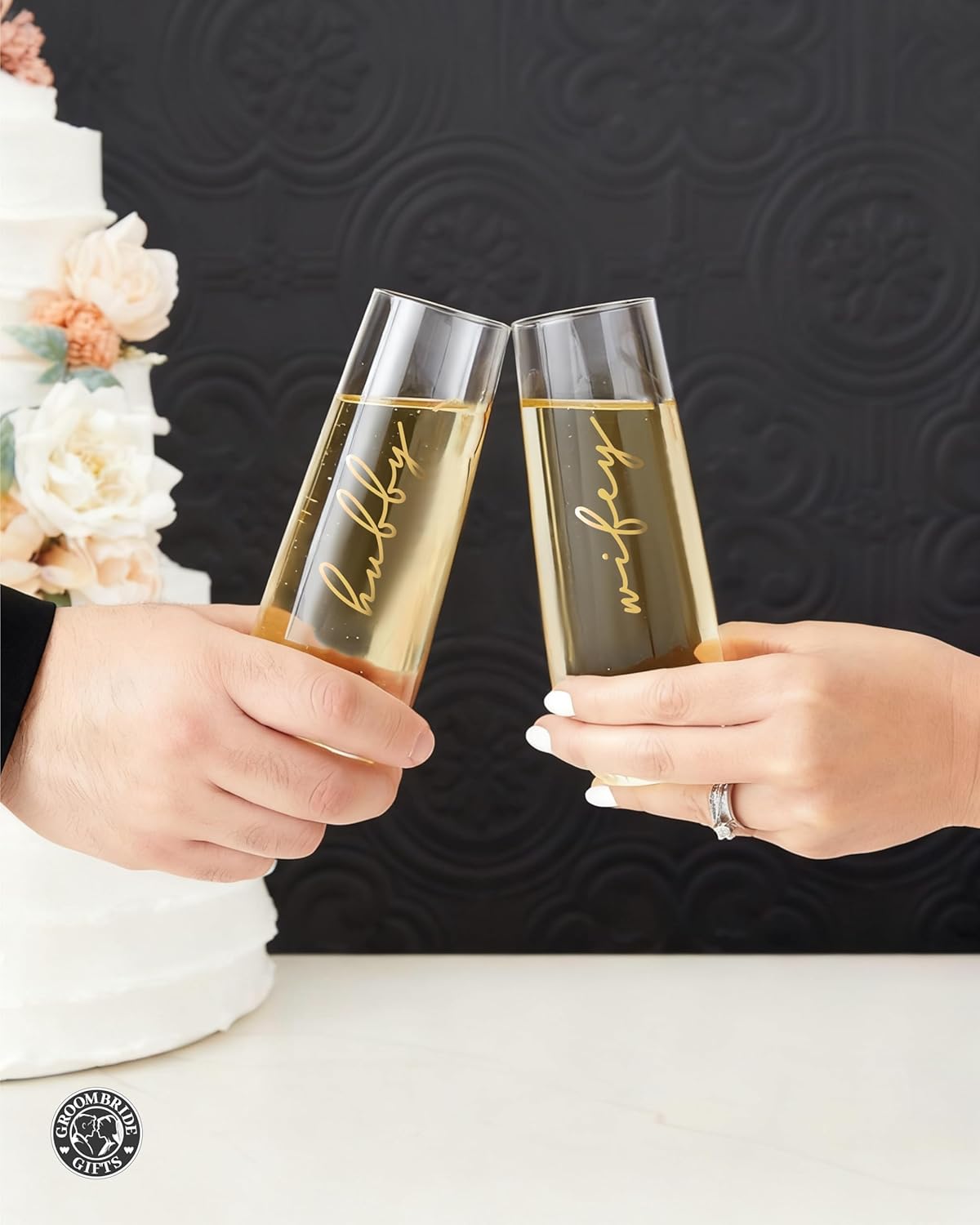 Hubby and Wifey Champagne Flutes, Wedding Flutes for Bride and Groom, Crystal Stemless Wine Glasses for Wedding, Newlyweds & Engagement