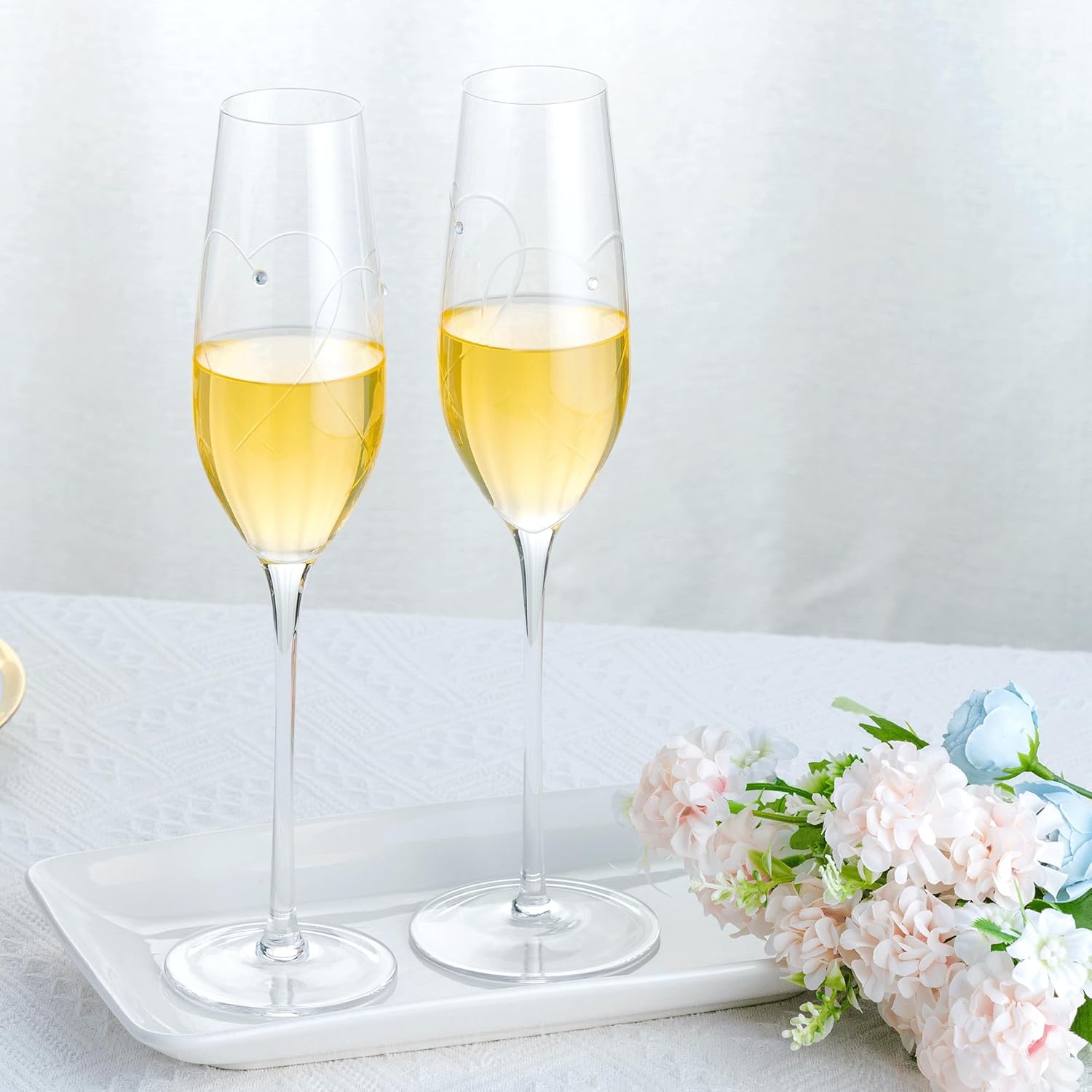 Champagne Flutes, Wedding Champagne Gasses for Bride and Groom Set of 2 with Engraved Love Heart Design Embellished with Crystal, Wedding Presents for Couple