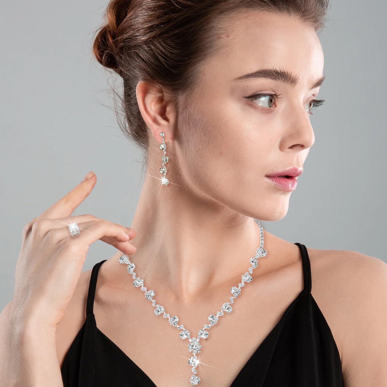 10Pcs Silvery Rhinestone Jewelry Set for Women Bride Wedding Prom Jewelry Evening Rhinestone Sparkly Clutch Purse Bag Necklace Tennise Layered Bracelets CZ Ring Crystal Drop Earring Set Silvery Shiny Costume Kit