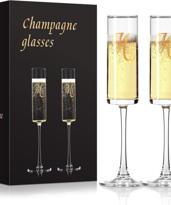 Mr and Mrs Champagne Flutes, Wedding Champagne Flutes Glass 7 oz, Straight Champagne Glasses Set of 2, Bride and Groom Champagne Glasses, Mr and Mrs Gifts, Wedding Gifts