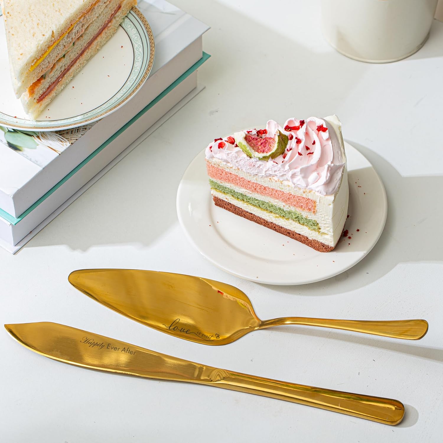 Wedding Cake Knife and Server Set, Mr and Mrs Champagne Flutes With Cake Cutting Set, Glasses for Bride and Groom (Gold)