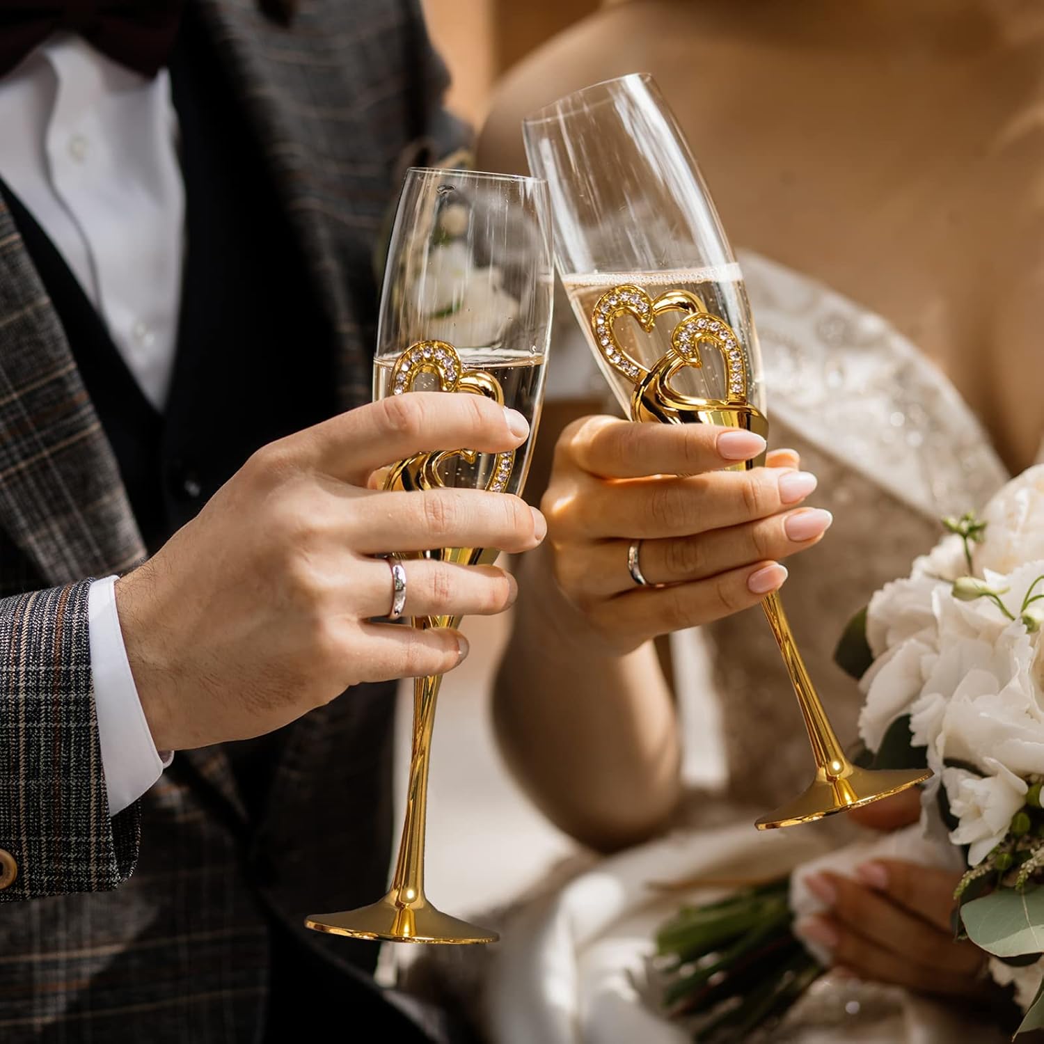 Wedding Cake Knife and Server Set, Gold Wedding Champagne Fluteswith Twin Heart Base and Rhinestone Detailing, Toasting Glasses for Couple Bride and Groom, Cake Cutting Set of 6