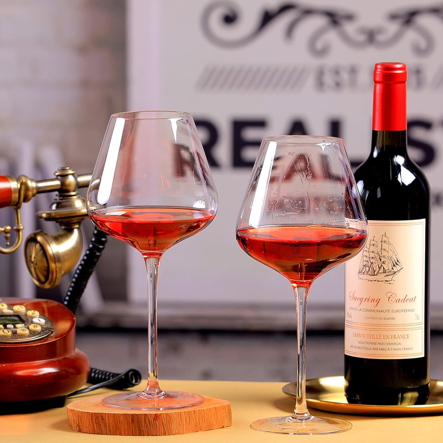 BACLIFE Hand Blown Red Wine Glasses Set of 4 23 oz Burgundy Wine Glasses With Long Stem Large Premium Crystal Wine Glass Unique Gift for Wedding, Anniversary, Mothers Day Clear