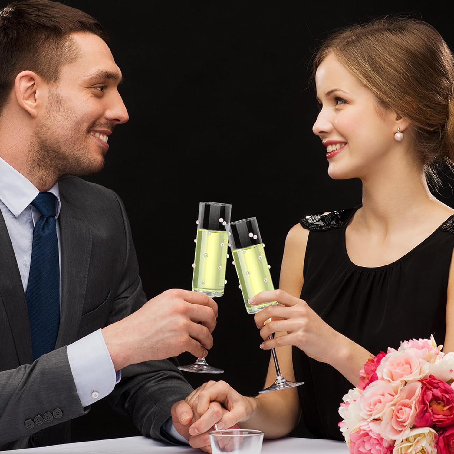 2 Pcs Pearl Wedding Champagne Flutes with Faux Pink and White Pearl 6 oz Clear Glass Long Stem Bride and Groom Toasting Glass for Bridal Shower, Wedding, Engagement, Anniversary for Couples