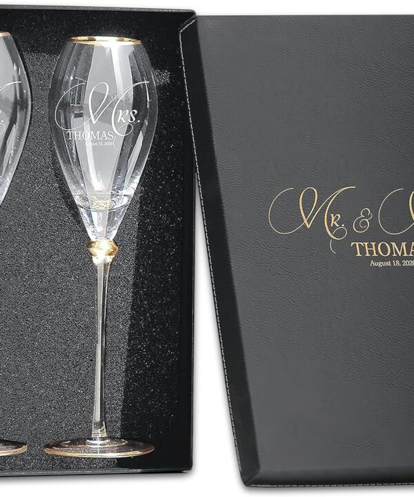 Set of 2 Personalized Wedding Engraved Champagne Flutes- Mr and Mrs Design - For Weddings,Parties and Anniversary