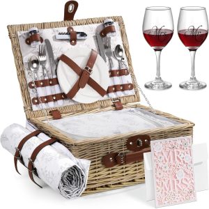 Picnic Basket for 2, Bridal Shower Gift Wedding Gifts with Mr Mrs Wine Glasses and Greeting Card, Engagement Newly Weeding Gifts for Couples 2025, Wicker Picnic Set Kit with Blanket Cooler for Beach