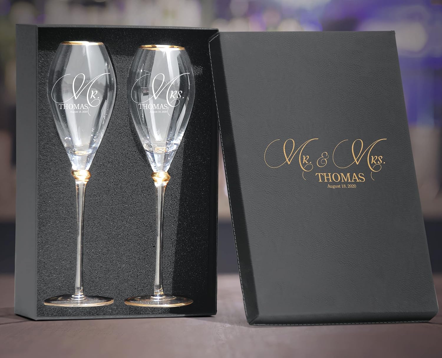 Set of 2 Personalized Wedding Engraved Champagne Flutes- Mr and Mrs Design – For Weddings,Parties and Anniversary