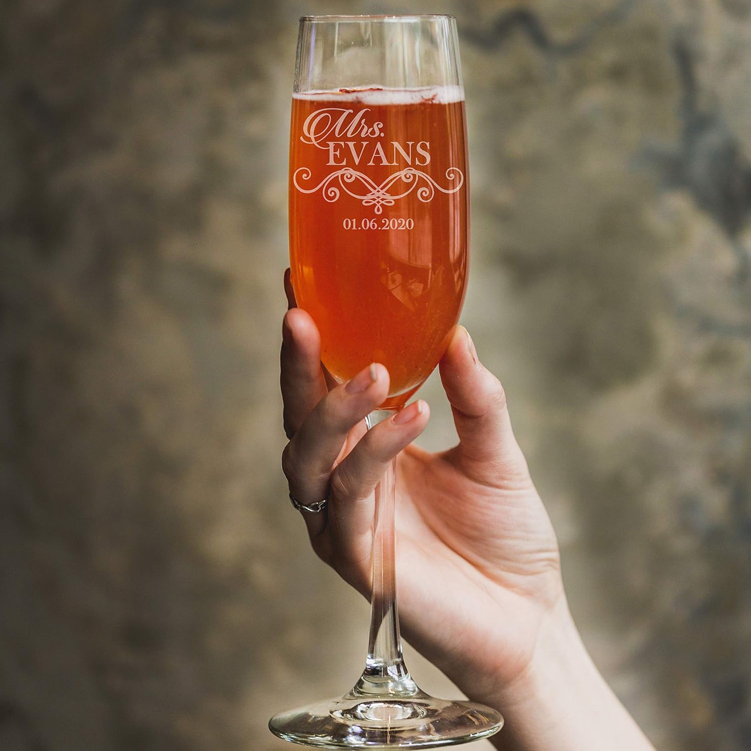 Personalized Mr and Mrs Champagne Flutes – Wedding Champagne Flutes – Customized Bride and Groom Champagne Glasses – Etched Engraved Toasting Glasses – Custom Engagement Gifts for the Couple