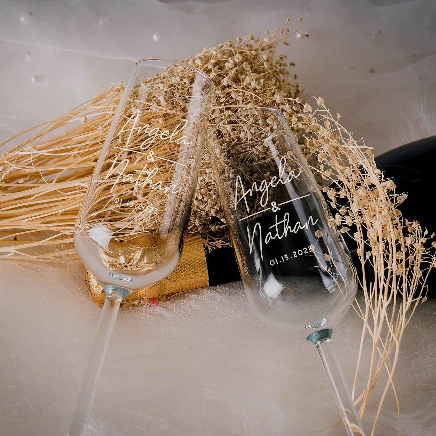 GIFTBYGIFTY Personalized Wedding Champagne Flutes for Bride and Groom – Set of 2, 7 oz, 2 Designs – Champagne Glasses for Engagement with Your Names and Date – D1