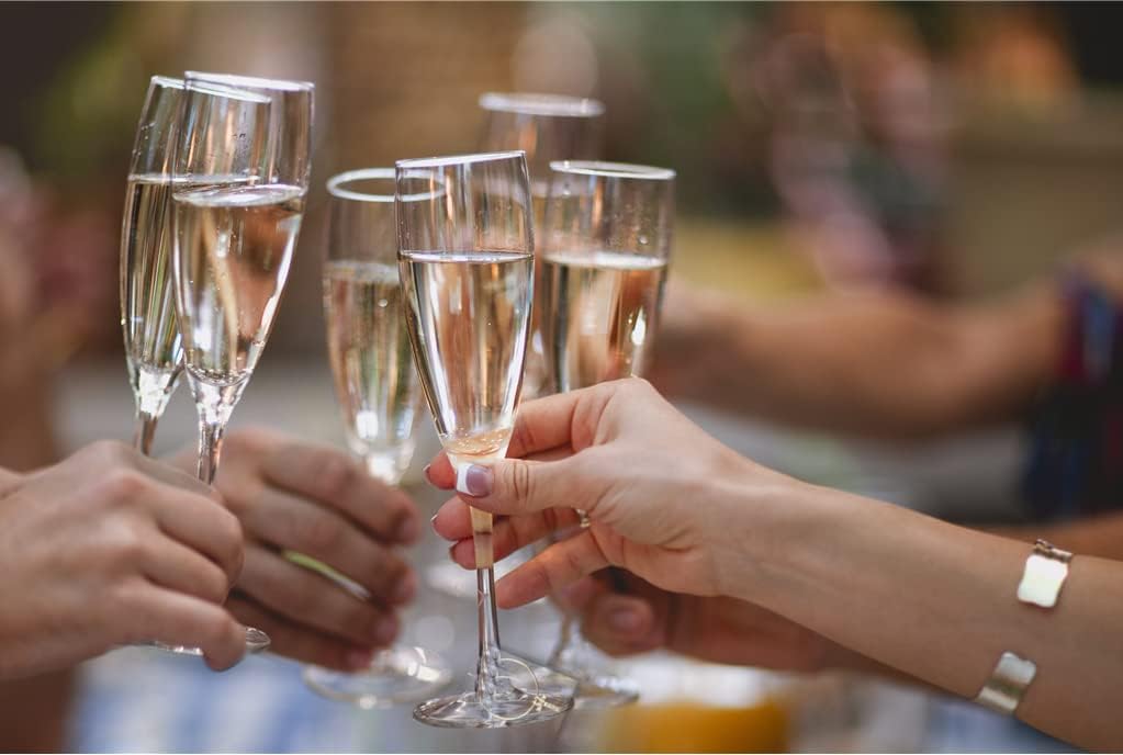 Pride & Par Gold Bling Letter Wine Glass Charms, 26-Piece Set, Diamond Wine Glass Markers for Stem Glasses, Shiny Wedding & Party Decoration