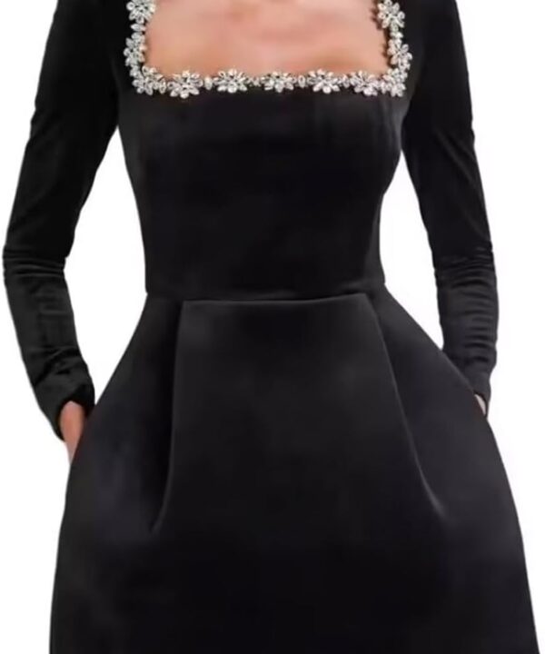 Crystal Square Neck Wedding Dresses for Brides Long Sleeve Velvet Short Bridal Gowns with Pockets