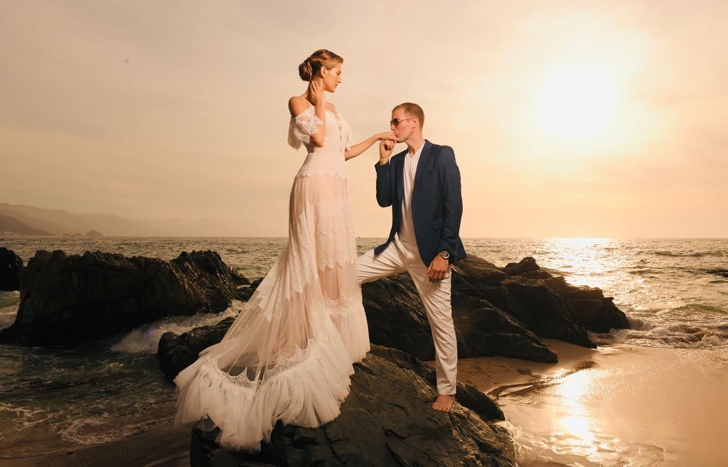 Women’s Wedding Dresses Chic Lace Evening Dresses V Neck Ruffle Sleeves Beachy Boho Outdoorsy Wedding Gowns