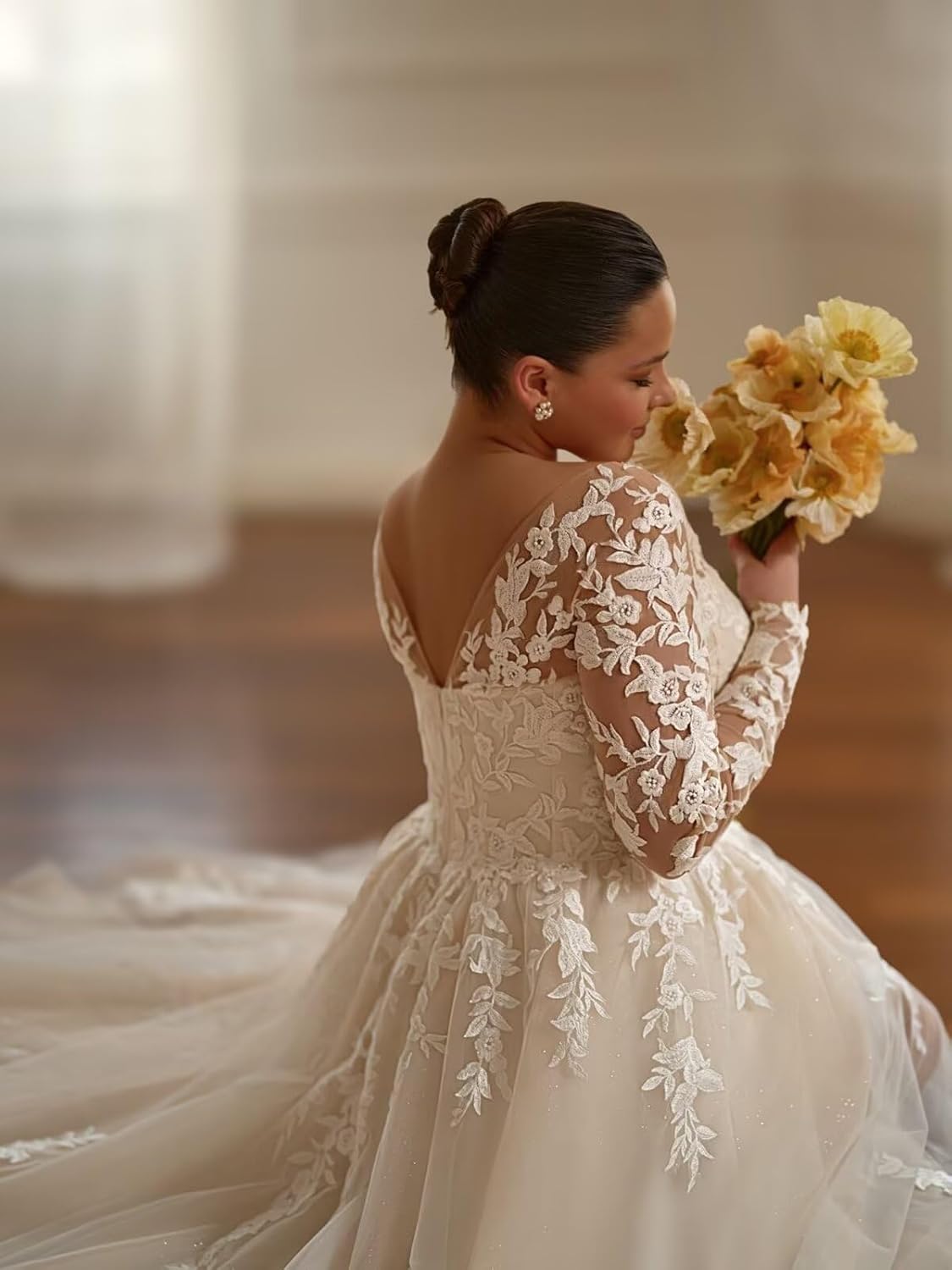 Plus Size Wedding Dresses with Applique V Neck Bridal Gowns for Women Backless Wedding Guest Dresses SA-S01