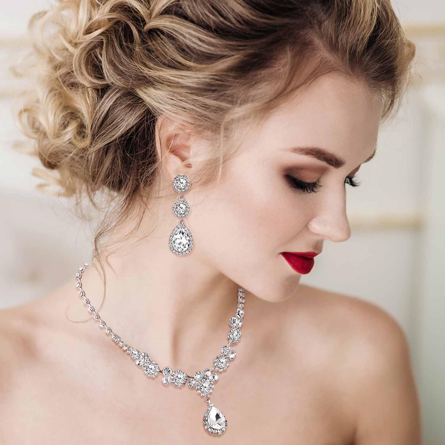 Jstyle Rhinestone Bridal Jewelry Set Necklace Bracelet Clip On Earrings for Brides Bridesmaid Cluster Crystal Teardrop Pendants Jewelry Set for Wedding Prom