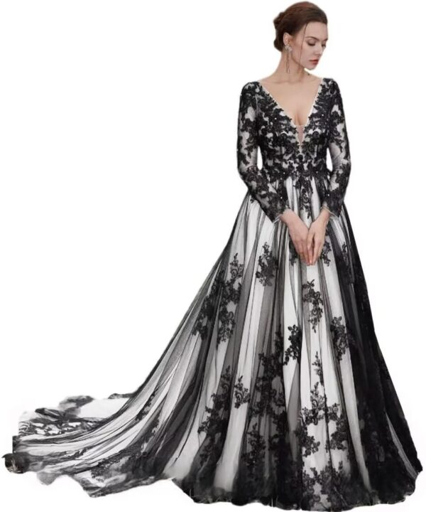 Long Sleeves Sweetheart Wedding Dresses for Women Lace Tulle Bridal Gowns with Train Sparkly Black Bridal Dresses