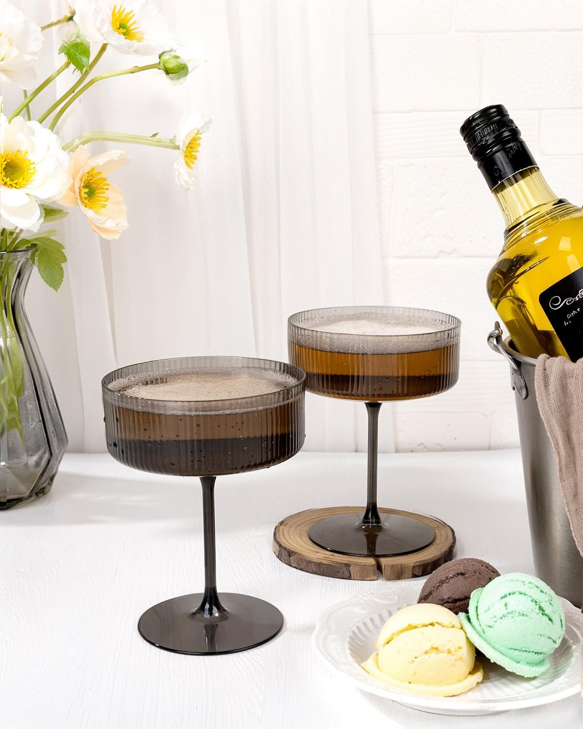 Ciaell 12PCS Plastic Ribbed Martini Glasses – 10 Oz Black Disposable Coupe Glasses with Stem – Heavy Duty Margarita Cups for Bars, Cocktails, Whiskey, Parties & Wedding & New Year