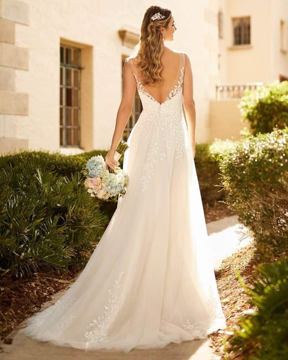 Womens’ Beach Wedding Dresses for Bride Vneck Lace Bridal Wedding Gowns for Bride