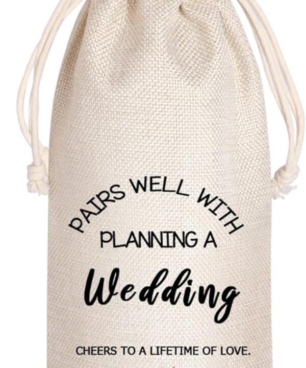 Wedding Wine Bag, Gift for Wedding Planning, Wedding Officiant, Wedding Host, Bride and Groom Wine Gift, Linen Wine Gift Bag