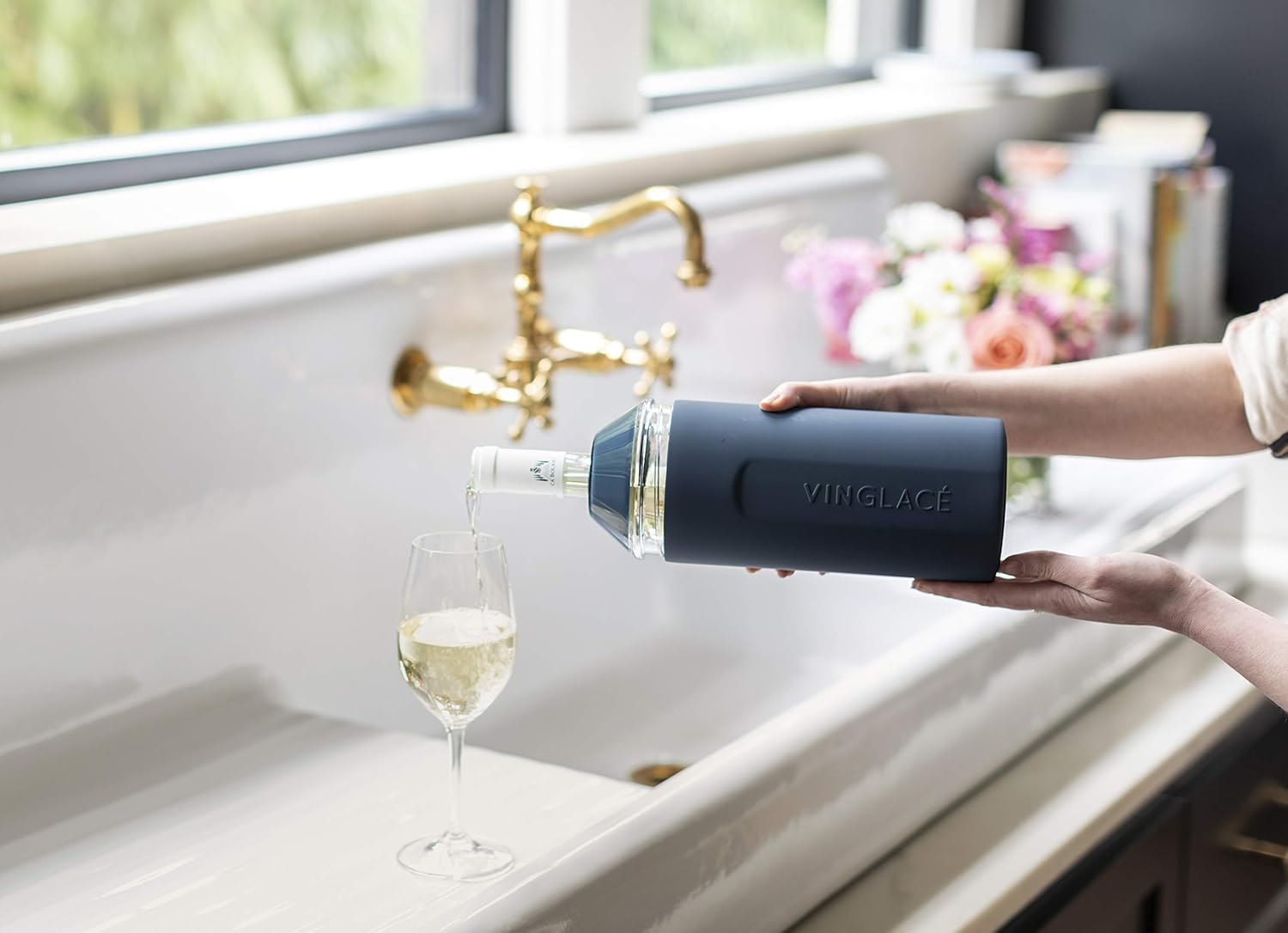 Vinglac Wine Bottle Chiller Gift Set- Portable Stainless Steel Wine Cooler with 2 Stemless Wine Glasses, Navy