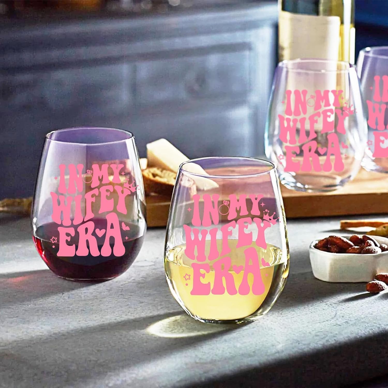Bride To Be Engagement Gifts for Her Cool Bridal Shower Wedding Gifts Wine Glass Classy Bachelorette Party Gift for Best Friend Sister Colleagues Wifey Cup Christmas Valentines Mothers Day Gift