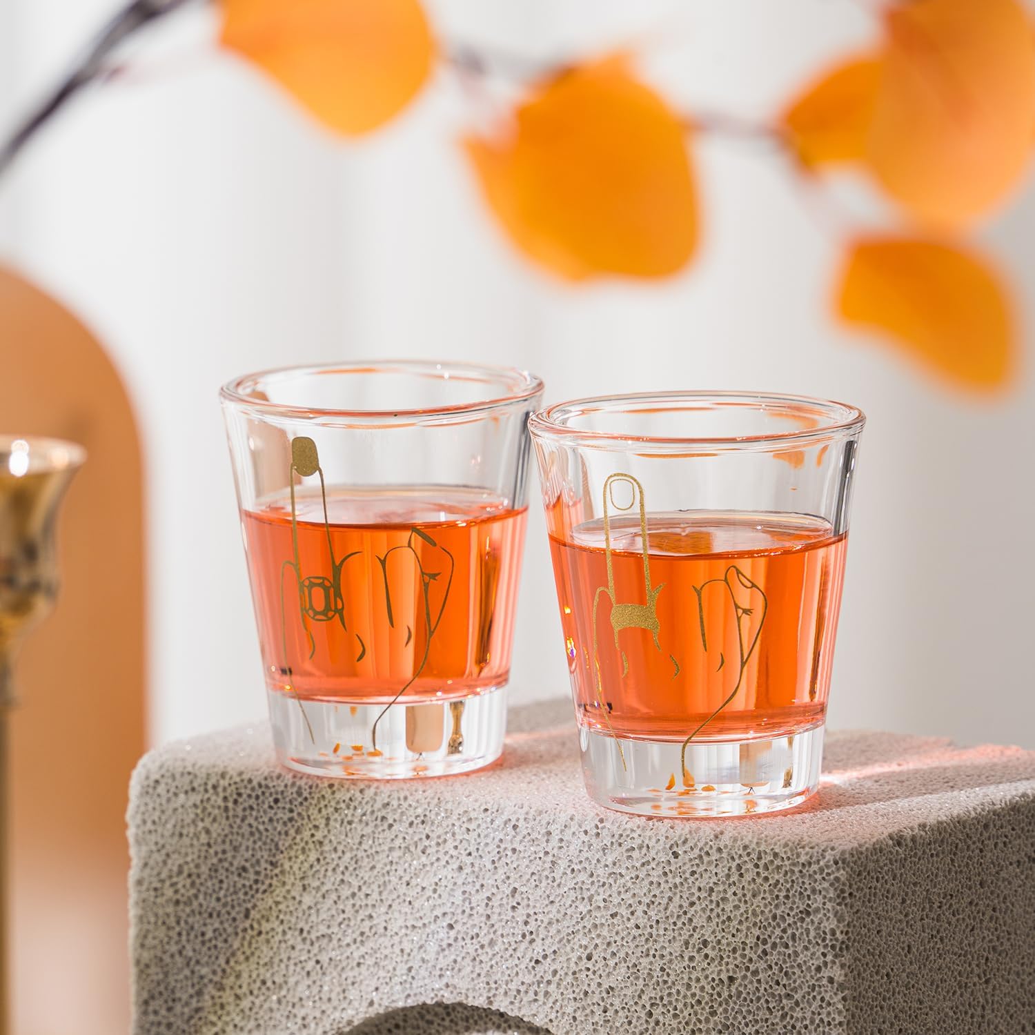 Bride and Groom Glasses 2 Pieces Ring Finger Wedding Funny Bride Wine Glass 2 oz Mr and Mrs Engagement Gifts Stemless for Newlyweds Couples(Classic,1.93 Inch)