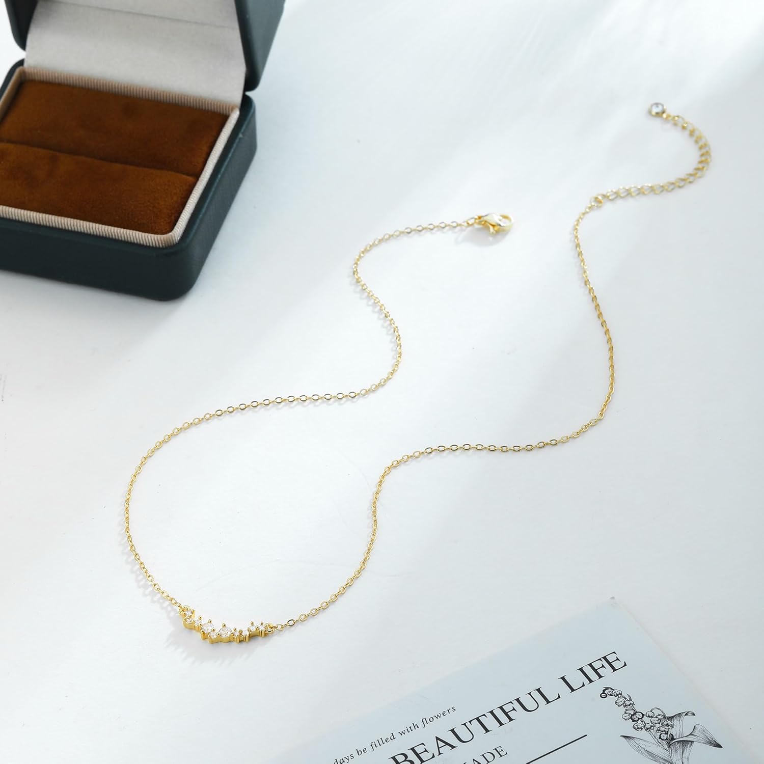 CZ Diamond Pendant Gold Necklace for Women Dainty 14k Gold Plated Choker Necklaces Simple Gold Jewelry Gifts for Women