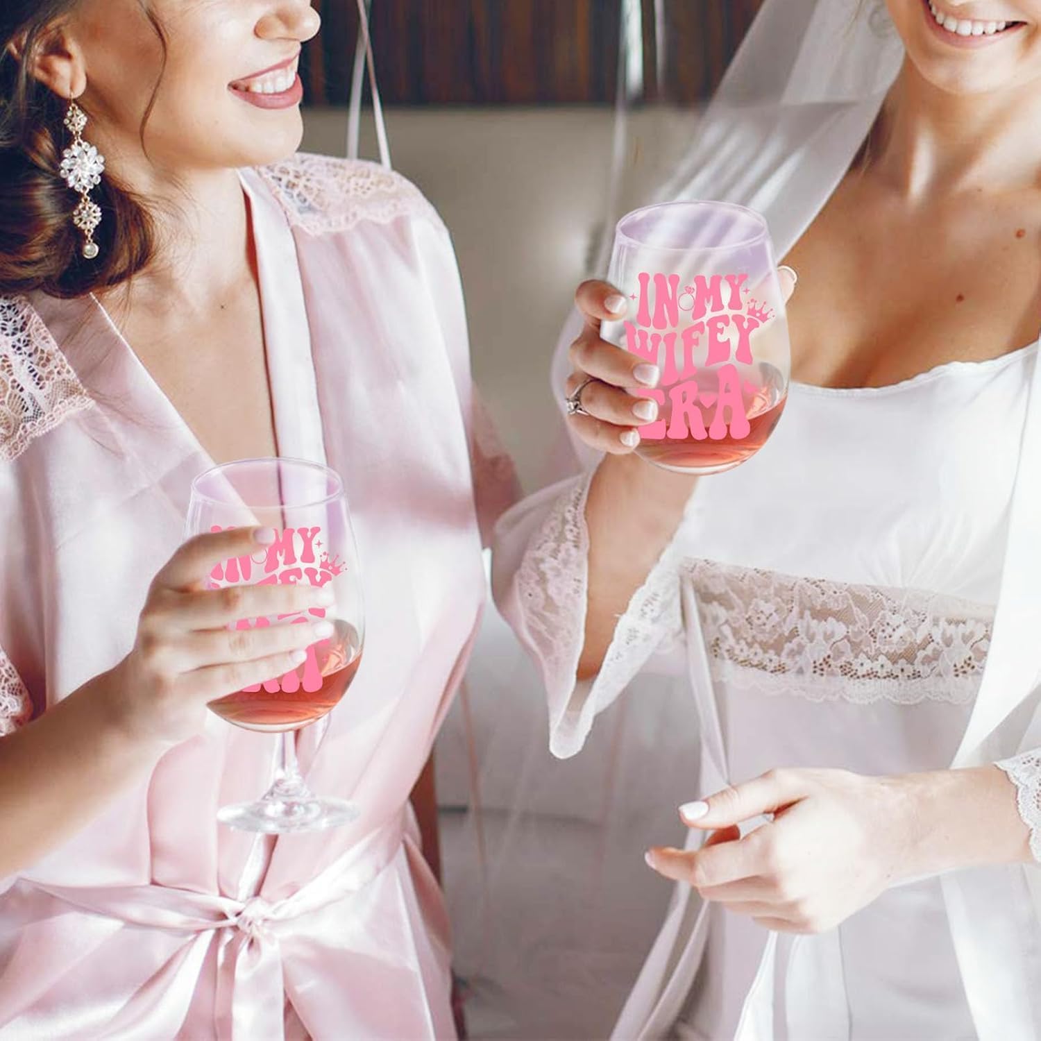 Bride To Be Engagement Gifts for Her Cool Bridal Shower Wedding Gifts Wine Glass Classy Bachelorette Party Gift for Best Friend Sister Colleagues Wifey Cup Christmas Valentines Mothers Day Gift