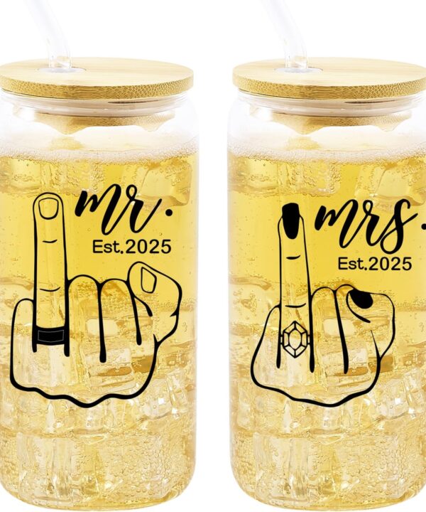 Wedding Gifts for Couples 2025 – Mr and Mrs Gift, Funny Bridal Shower Gift, Wedding Gifts for Newlywed Bride and Groom Ring Finger Beer Can Glasses Set