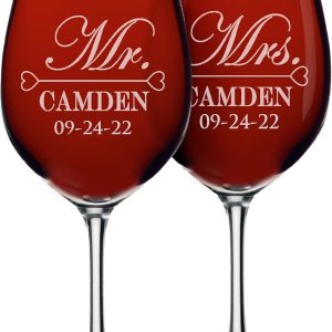 Mr and Mrs Wine Glasses - Personalized Engraved Wedding for Couples - Custom Monogrammed - Set of 2