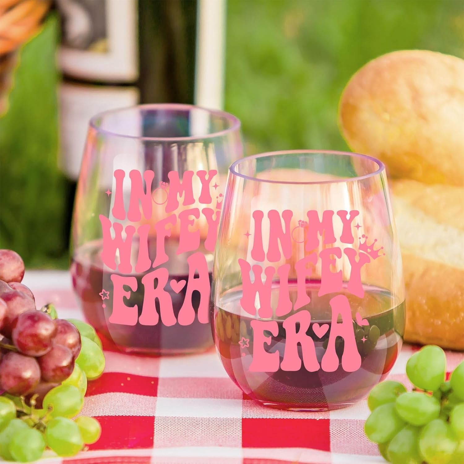 Bride To Be Engagement Gifts for Her Cool Bridal Shower Wedding Gifts Wine Glass Classy Bachelorette Party Gift for Best Friend Sister Colleagues Wifey Cup Christmas Valentines Mothers Day Gift