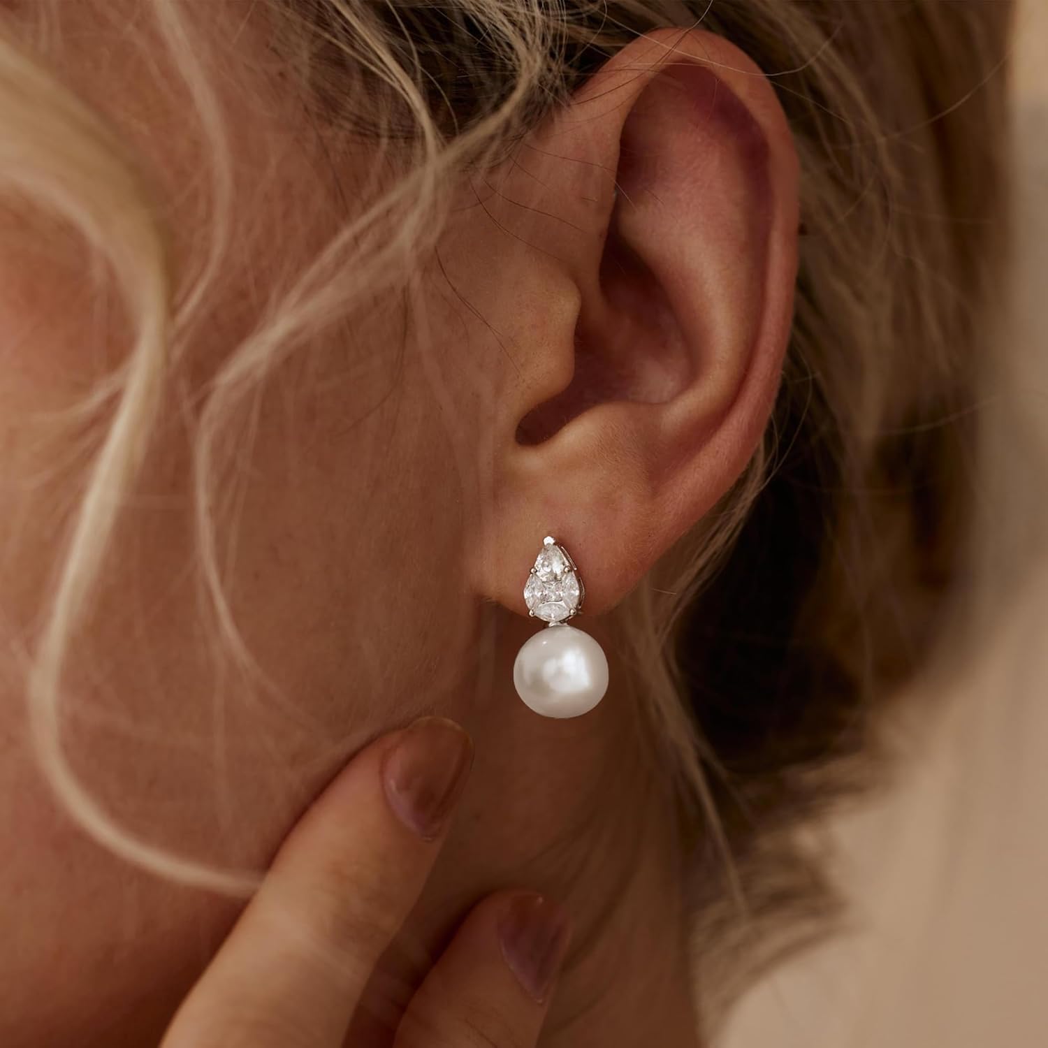 Pearl Earrings for Women, 14k Gold Plated CZ Formal Pearl Stud Earring Hypoallergenic Gold Earrings for Women Trendy Dainty Bridal Pearls Drop Earrings Fashion Wedding Jewelry