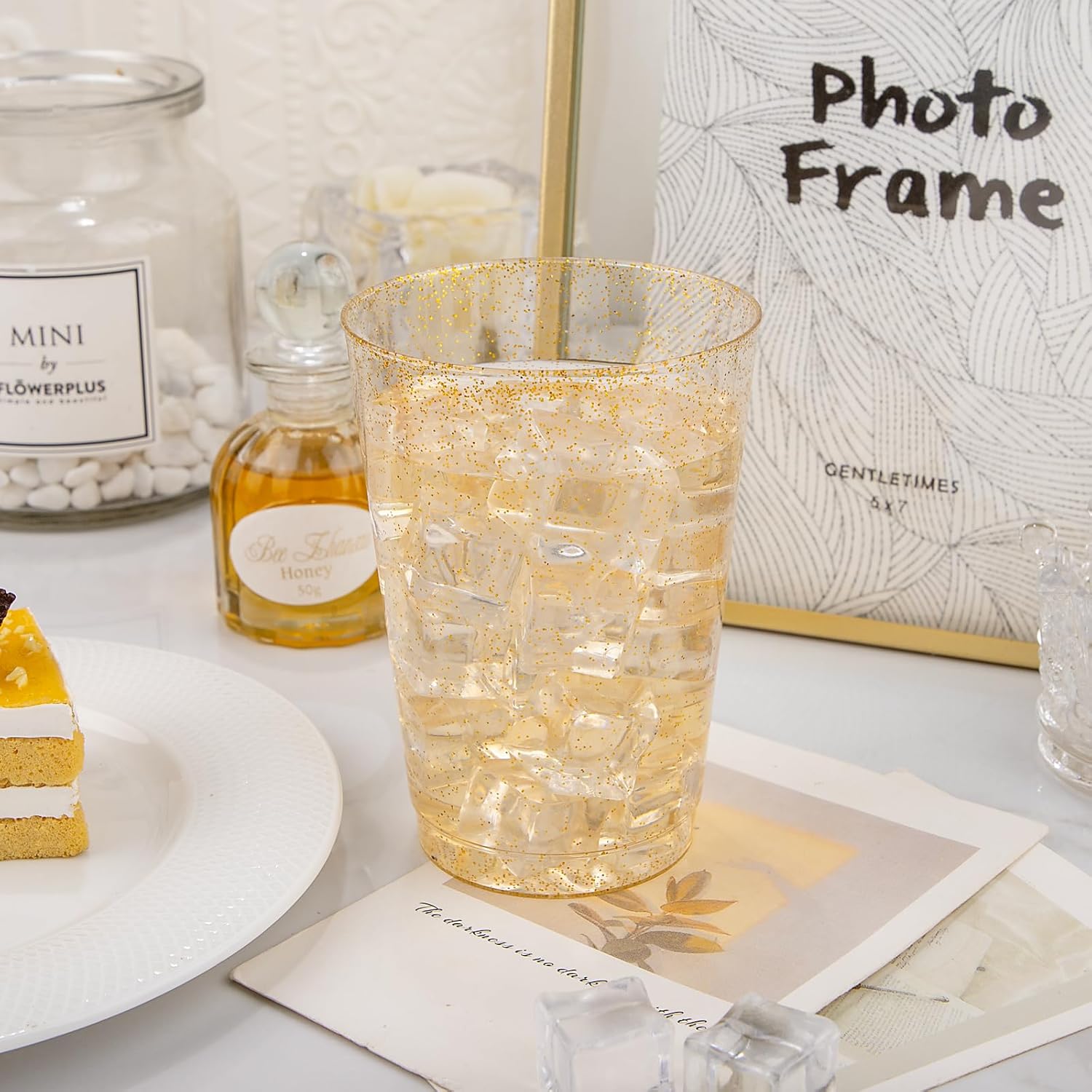 I00000 200 Pack 12 oz Gold Glitter Plastic Cups, Clear Disposable Cups, Disposable Plastic Wine Glasses Cocktail Glasses Premium Cups, 12 Ounce Glitter Tumblers for Party & Wedding