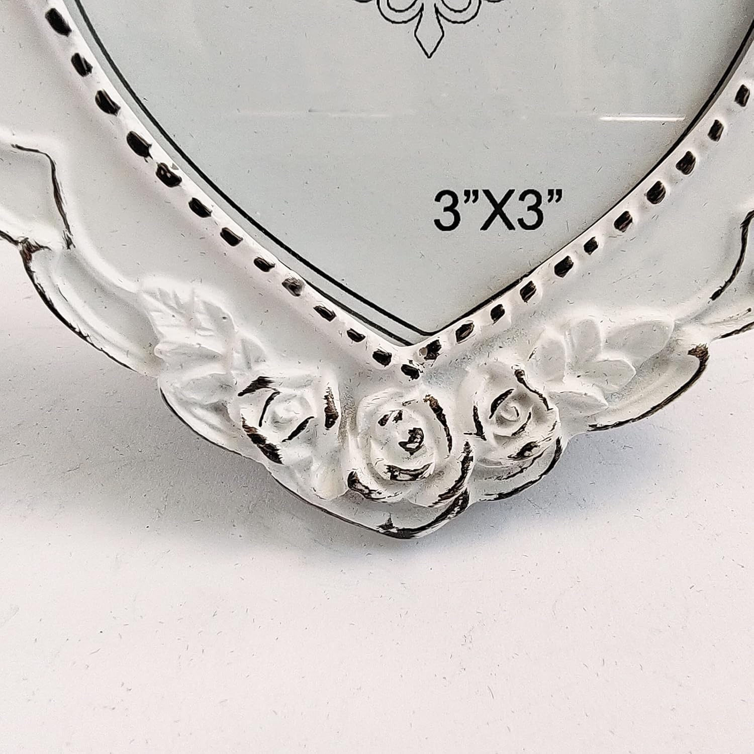 Resin Picture Frame 3×3 Heart and Wood Frame Creativity Design,3×3 Photo frames White.