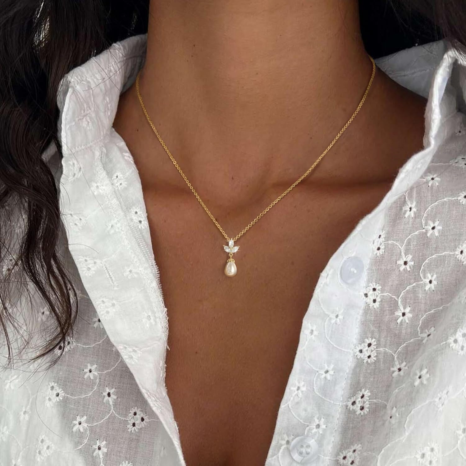 Pearl Necklaces for Women Trendy,14k Gold Plated Pearl Pendant Necklace Dainty Wedding Necklace Small Cute Gold Choker Necklace for Women Non Tarnish Gold Prom Jewelry Fashion Bridesmaids Gifts