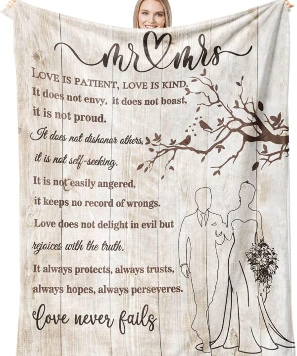 Wedding Gifts for Couples 2025 Soft Blanket, Bridal Shower Gifts for Bride to Be, Anniversary Mr and Mrs Gifts, Wedding Gifts for Newlyweds Just Married Gifts Wedding Throw Blanket 60 * 50