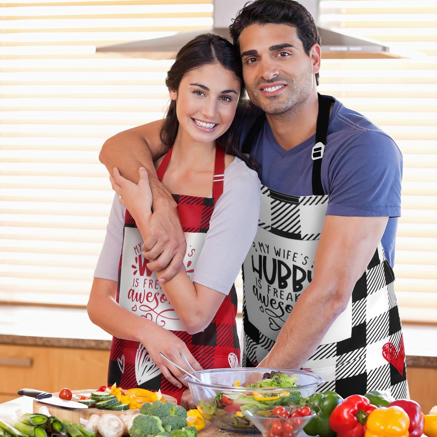 Xtinmee Christmas Mr and Mrs Aprons for Couples Bridal Shower Gifts Towel Oven Mitt Pot Holder Wedding Kitchen