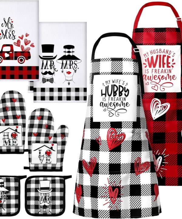 Xtinmee Christmas Mr and Mrs Aprons for Couples Bridal Shower Gifts Towel Oven Mitt Pot Holder Wedding Kitchen