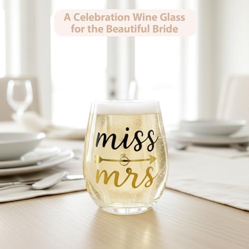 Bridal Shower Gifts For Bride To Be Gift Sets, Bride Gifts For Bachelorette Party, Unique Wedding Engagement Gift Box For Her Wifey Future Mrs With Bridal Accessories Cup