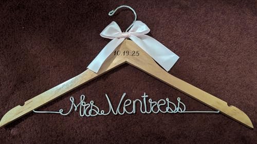Personalized Bridesmaid Gift, Bridal Hanger, Bridal Shower Gift, Bachelorette Party, Custom Wedding Hanger Bride Gift, Gift for Bride
